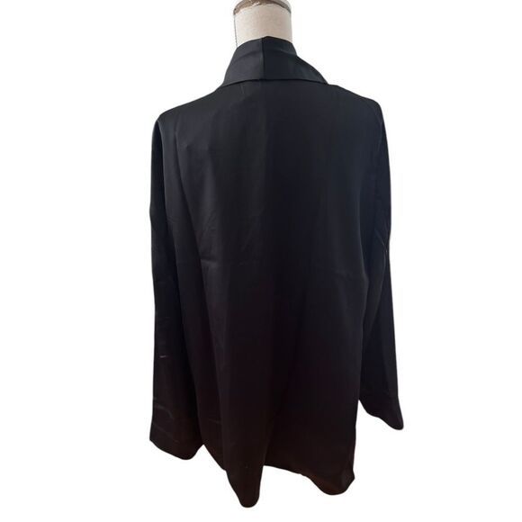 Show me your Mumu Black luxe satin Felix blazer NWT XXL - Picture 3 of 5
